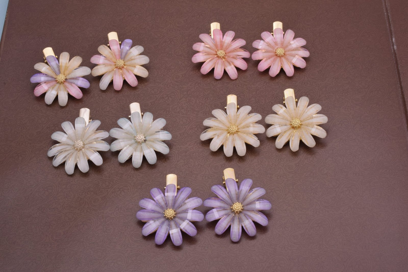 Flower Shaped Side Pins